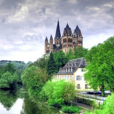 Схема вышивки «замок»