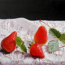 Схема вышивки «Клубника на ажурной скатерти»