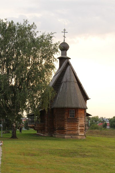 Суздаль - церковь, природа - оригинал