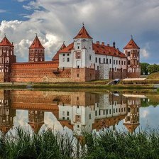 Схема вышивки «Мирский замок 3»