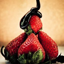 Схема вышивки «клубника в шоколаде»