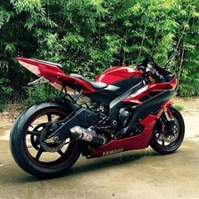 Схема вышивки «Yamaha»