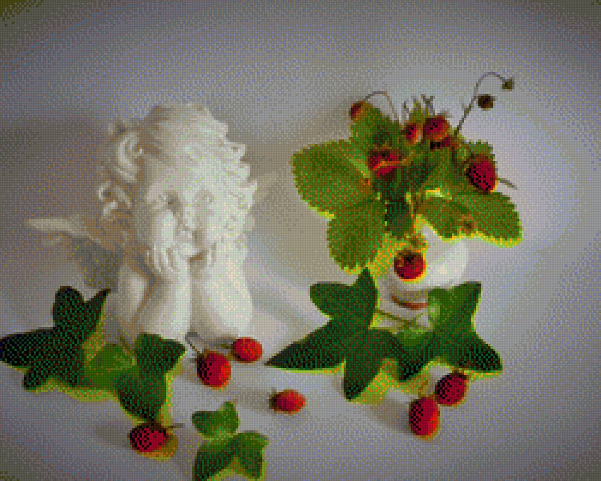 №1308261 - земляника, ангел, лето - предпросмотр