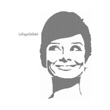 Схема вышивки «AUDRY SONRIENDO»