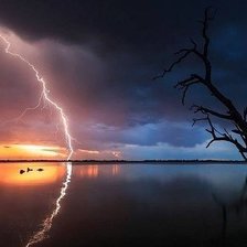 Схема вышивки «на границе двух миров»