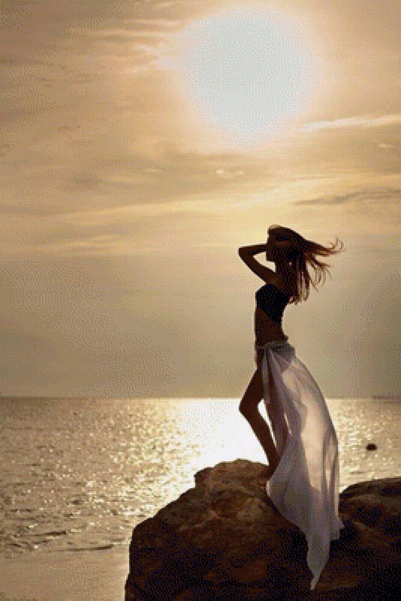 Ожидание - девушка, море, закат - предпросмотр