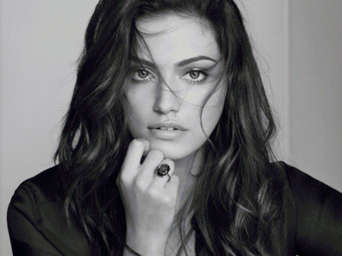 брюнетка - предпросмотр