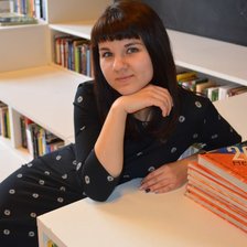 Схема вышивки «Девушка в библиотеке»