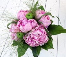 Схема вышивки «нежные пионы»