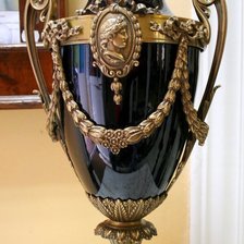 Схема вышивки «Антикварная ваза»