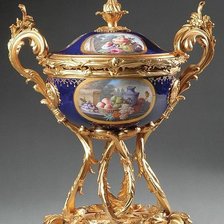 Схема вышивки «Антикварная ваза»