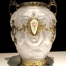 Схема вышивки «Антикварная ваза»