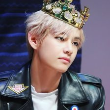 Схема вышивки «Kim Tae Hyung»