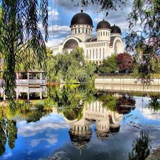 Схема вышивки «храм с отражением»