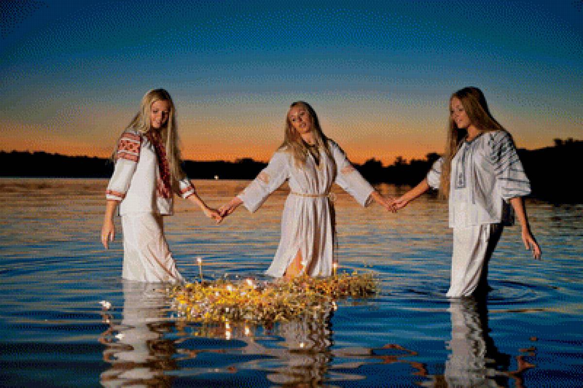 В НОЧЬ НА ИВАНА КУПАЛА - девушки, славяне, река, ночь - предпросмотр