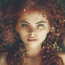 Схема вышивки «Рыжая девушка»