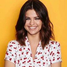 Схема вышивки «Селена Гомез»