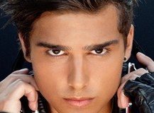 Схема вышивки «Eric Saade»