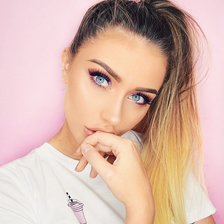 Схема вышивки «Danielle Mansutti»