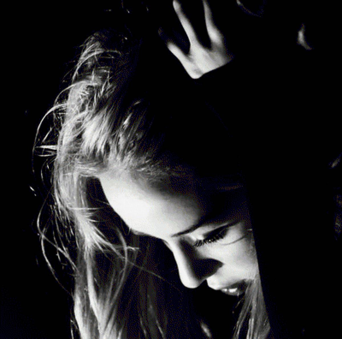 Девушка - черно-белое, люди - предпросмотр