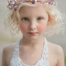 Схема вышивки «Девочка в венке»