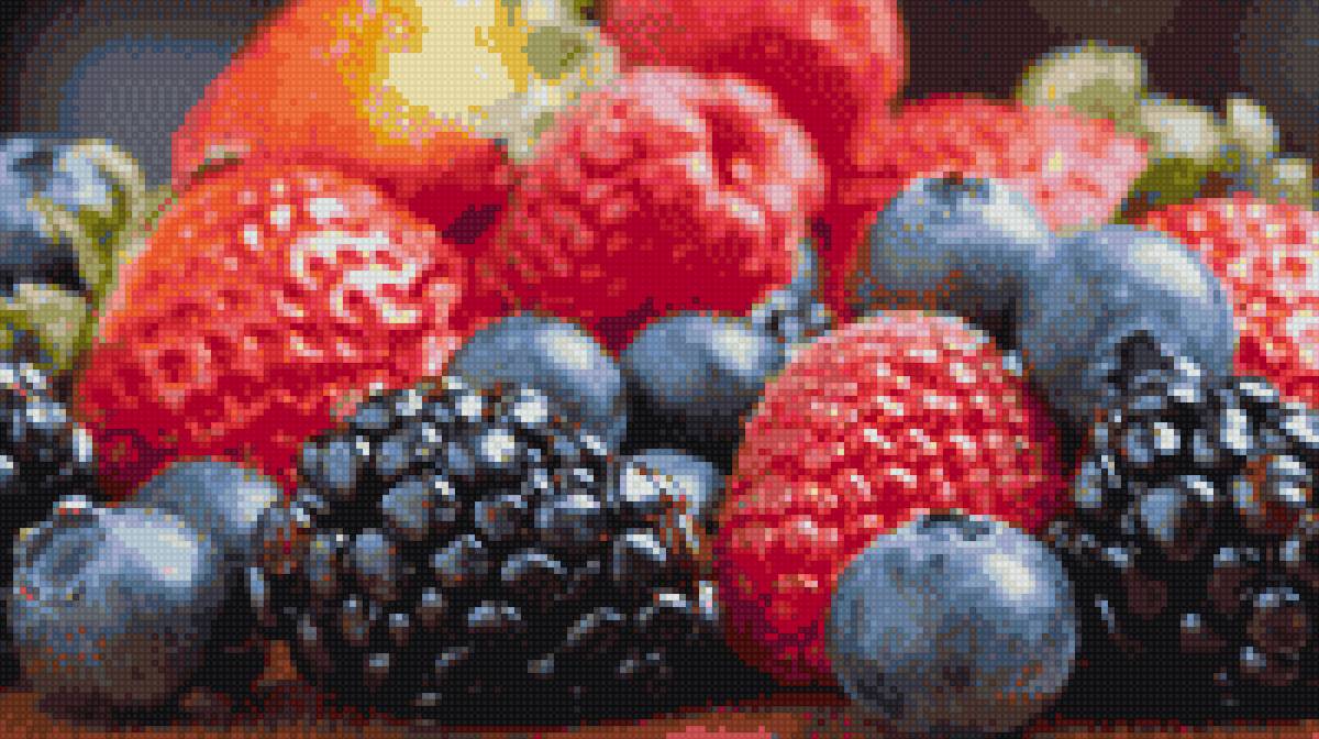 Ягоды - ежевика, малина, клубника - предпросмотр