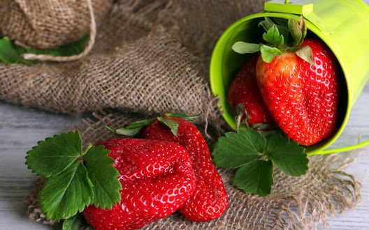 клубника - ягоды - оригинал