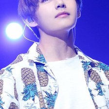 Схема вышивки «Kim Taehyung»