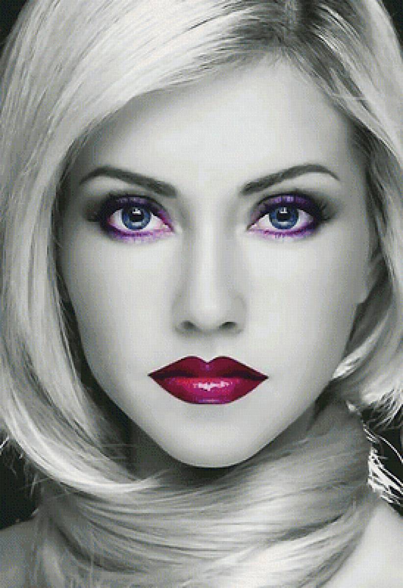 Девушка - предпросмотр