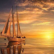 ВОСХОД СОЛНЦА В МОРЕ, ПАРУСНИК