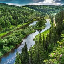 ЛЕСНЫЕ ПРОСТОРЫ, РЕКА