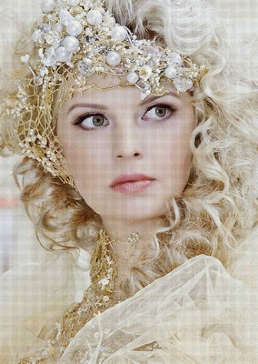 Девушка - предпросмотр