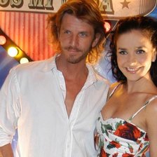 Схема вышивки «Наталья Орейро и Факундо Арана»