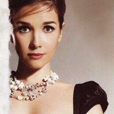 Схема вышивки «Девушка»