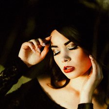 Схема вышивки «Девушка»