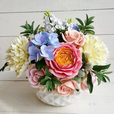 Схема вышивки «Букетик в вазе»