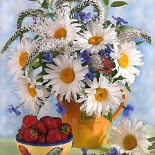 цветочно-ягодный натюрморт