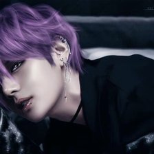 Схема вышивки «V  BTS»