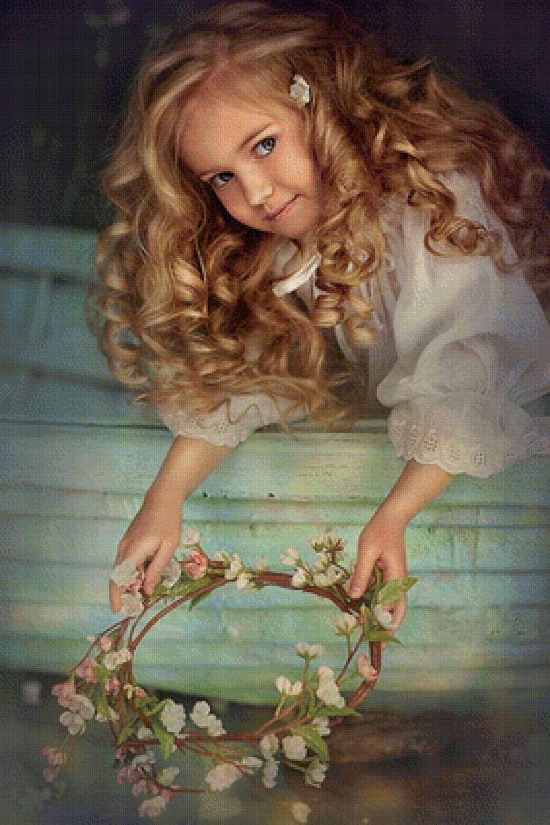 Кудрявая девочка - портрет, девочка - предпросмотр