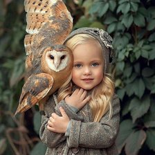 Схема вышивки «Девочка и сова»