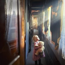 Схема вышивки «Девочка с медвежонком»