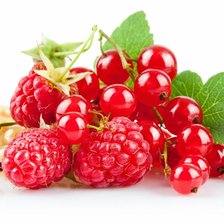 Схема вышивки «Ягодки»