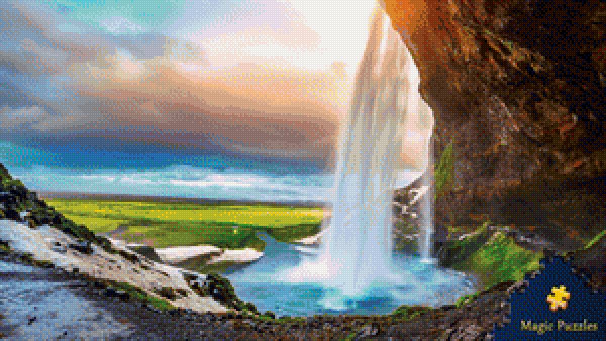 Seljalandsfoss waterfall in Iceland - водопад - предпросмотр