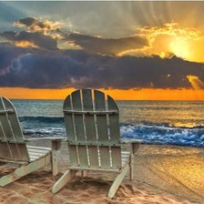 НА БЕРЕГУ  МОРЯ