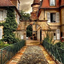 Схема вышивки «двор»