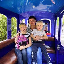 Схема вышивки «Бабушка с внуками»