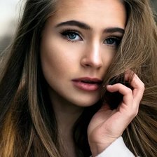 Схема вышивки «девушка»