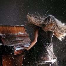 Схема вышивки «пианистка»