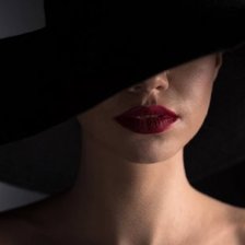 Дама в шляпе