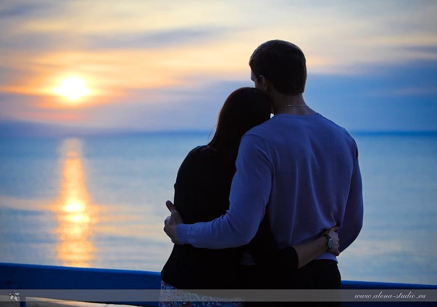 Счастье - пара, закат, нежность - оригинал